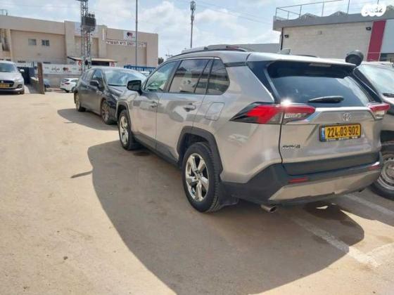 טויוטה RAV4 ארוך Extreme אוט' 2.0 (175 כ''ס) בנזין 2020 למכירה בנתיבות