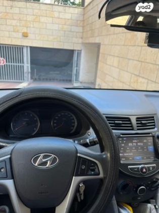 יונדאי i25 Premium אוט' 1.6 (124 כ"ס) בנזין 2013 למכירה בתל אביב יפו