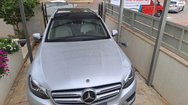 מרצדס GLC 4X4 GLC350E Premium DS הייבריד אוט' 2.0 (211 כ''ס) היברידי חשמל / בנזין 2018 למכירה באבן יהודה