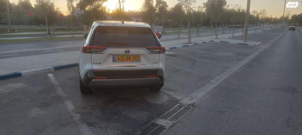 טויוטה RAV4 הייבריד E-motion הייבריד אוט' 2.5 (178 כ''ס) בנזין 2021 למכירה בבאר שבע