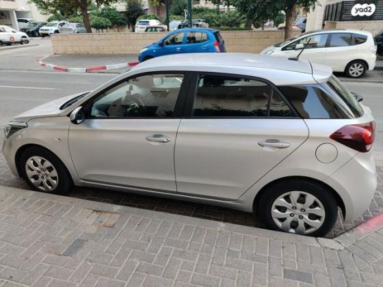 יונדאי i20 Prime Plus אוט' 1.0 (100 כ''ס) בנזין 2020 למכירה בנתניה