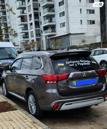 מיצובישי אאוטלנדר PHEV 4X4 Luxury הייבריד אוט' 5 מק' 2.4 (135 כ''ס) היברידי חשמל / בנזין 2019 למכירה בראש העין