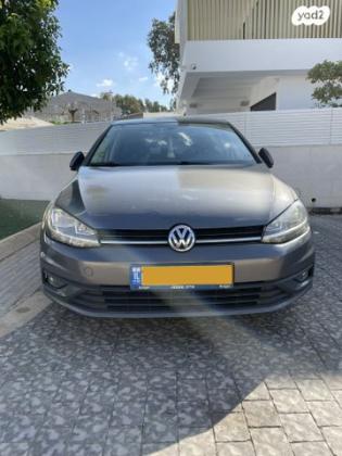 פולקסווגן גולף Trendline אוט' 5 דל' 1.4 (125 כ''ס) בנזין 2018 למכירה בפתח תקווה