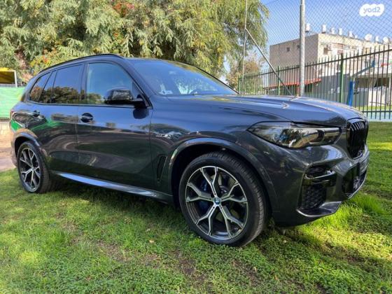 ב.מ.וו X5 4X4 45e M-Sport ER אוט' חשמלי (394 כ''ס) היברידי חשמל / בנזין 2023 למכירה בראשון לציון