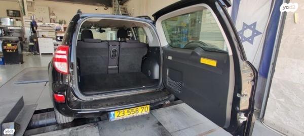 טויוטה RAV4 ארוך 4X4 GLI אוט' 2.0 (158 כ''ס) בנזין 2009 למכירה בחיפה