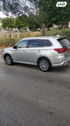 מיצובישי אאוטלנדר PHEV 4X4 Luxury הייבריד אוט' 5 מק' 2.4 (135 כ''ס) היברידי חשמל / בנזין 2020 למכירה באריאל