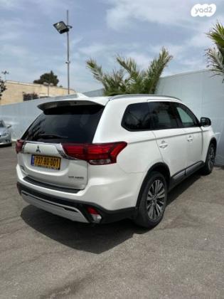 מיצובישי אאוטלנדר Instyle אוט' 7 מק' 2.0 (150 כ"ס) בנזין 2019 למכירה בראשון לציון