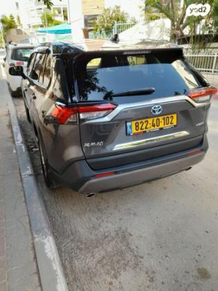 טויוטה RAV4 הייבריד E-xperience הייבריד 5 דל' אוט' 2.5 (178 כ''ס) בנזין 2022 למכירה בבני ברק