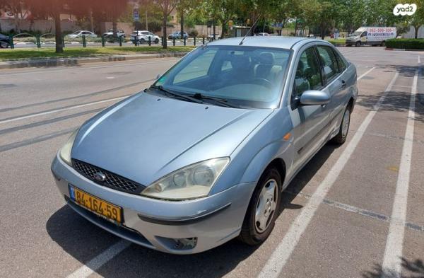 פורד פוקוס LX סדאן אוט' 1.6 (102 כ''ס) בנזין 2005 למכירה בכפר סבא