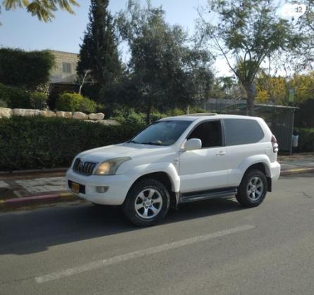 טויוטה לנד קרוזר קצר 4X4 Luxury אוט' דיזל 3.0 (173 כ''ס) דיזל 2008 למכירה ברהט