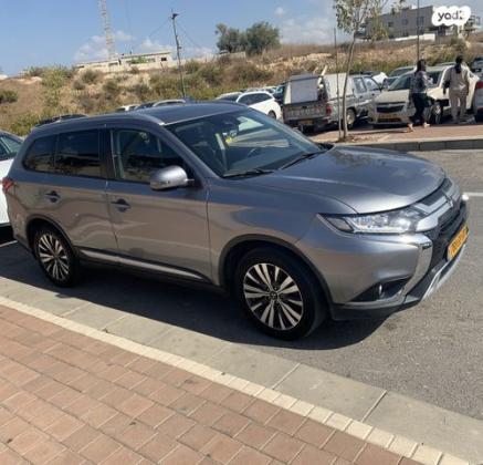 מיצובישי אאוטלנדר Instyle אוט' 7 מק' 2.0 (150 כ"ס) בנזין 2019 למכירה בקרית אתא