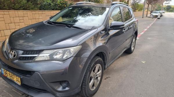 טויוטה RAV4 ארוך 4X4 GLI אוט' 2.0 (151 כ''ס) בנזין 2016 למכירה בהוד השרון