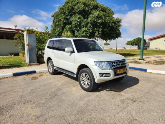 מיצובישי פג'רו ארוך 4X4 Dakar אוט' דיזל 7 מק' 3.2 (190 כ"ס) דיזל 2017 למכירה בהרצליה