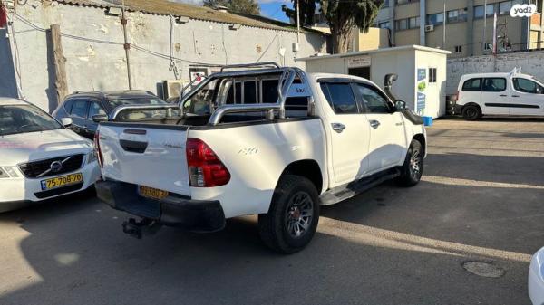 טויוטה היילקס 4X4 4X4 Active דאבל קבינה ידני דיזל 2.4 (150 כ''ס) דיזל 2016 למכירה בחיפה