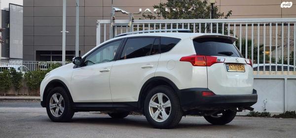 טויוטה RAV4 ארוך 4X4 GLI MC אוט' 2.0 (152 כ"ס) בנזין 2013 למכירה בחיפה