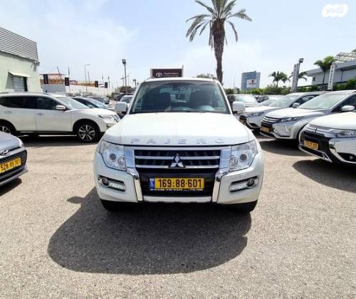 מיצובישי פג'רו קצר 4X4 Dakar אוט' דיזל 5 מק' 3.2 (190 כ''ס) דיזל 2018 למכירה ב