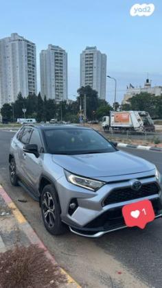 טויוטה RAV4 הייבריד 4X4 E-Motion פלאג-אין אוט' 2.5 (185 כ''ס) היברידי חשמל / בנזין 2021 למכירה ברמלה