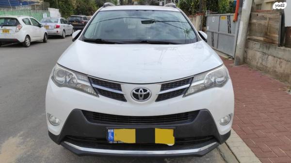 טויוטה RAV4 ארוך 4X4 Premium אוט' 2.0 (151 כ''ס) בנזין 2016 למכירה ברחובות