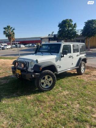 ג'יפ / Jeep רנגלר ארוך 4X4 Unlimited Sport אוט' 3.6 (280 כ''ס) ק'-2 בנזין 2016 למכירה ברחובות