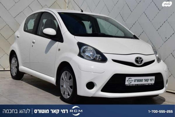 טויוטה אייגו (AYGO) Plus ידני 1.0 (68 כ''ס) בנזין 2012 למכירה בקרית שמונה