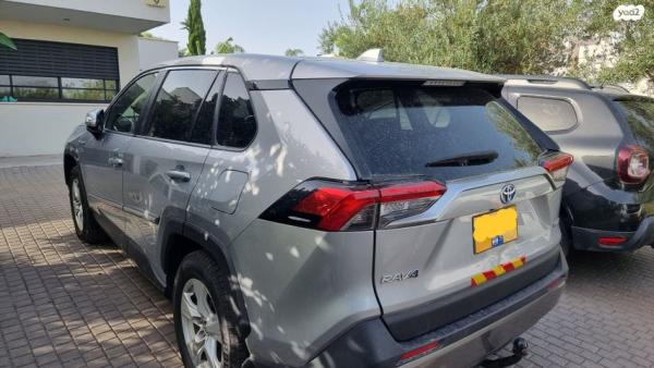 טויוטה RAV4 הייבריד E-xperience הייבריד 5 דל' אוט' 2.5 (178 כ''ס) בנזין 2019 למכירה בעפולה