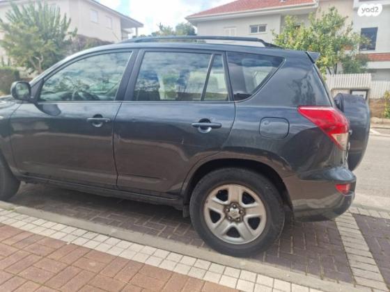 טויוטה RAV4 ארוך 4X4 GLI אוט' 2.0 (152 כ''ס) בנזין 2007 למכירה בתל מונד