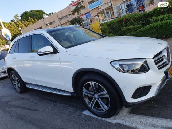 מרצדס GLC 4X4 GLC250 4MATIC Premium אוט' 2.0 (211 כ''ס) בנזין 2017 למכירה בחיפה