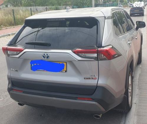 טויוטה RAV4 הייבריד E-xperience הייבריד 5 דל' אוט' 2.5 (178 כ''ס) בנזין 2021 למכירה ברחובות