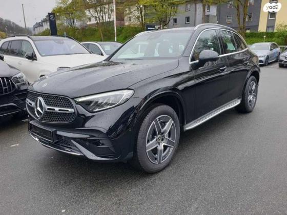 מרצדס GLC 4X4 GLC300E AMG הייבריד אוט' 2.0 (211 כ''ס) ק'-6 היברידי חשמל / בנזין 2023 למכירה באשדוד