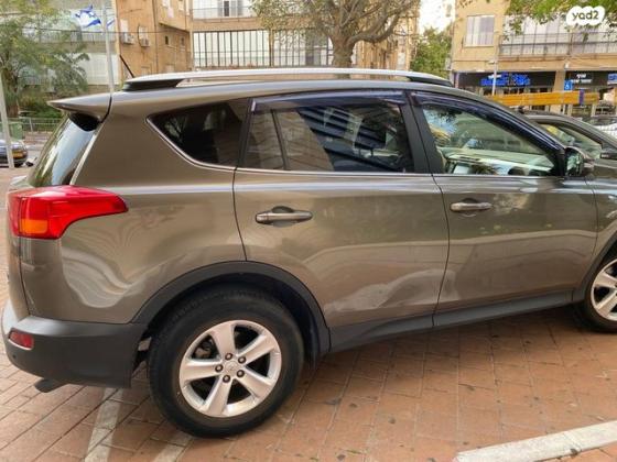 טויוטה RAV4 ארוך 4X4 Premium אוט' 2.0 (151 כ''ס) בנזין 2014 למכירה בחולון