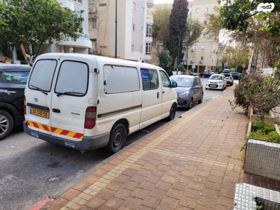 טויוטה הייאס ארוך STD אוט' דיזל 2.5 (102 כ''ס) דיזל 2004 למכירה בנתניה