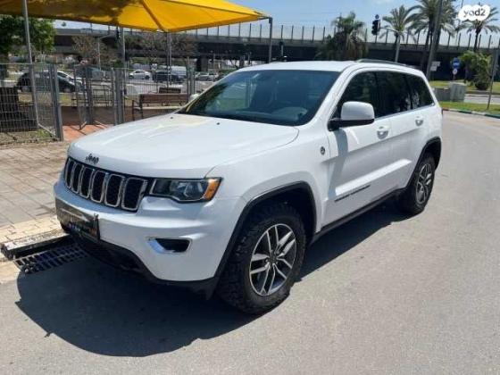 ג'יפ / Jeep גרנד צ'ירוקי 4X4 Laredo אוט' 5 מק' 3.6 (286 כ''ס) בנזין 2020 למכירה בתל אביב יפו