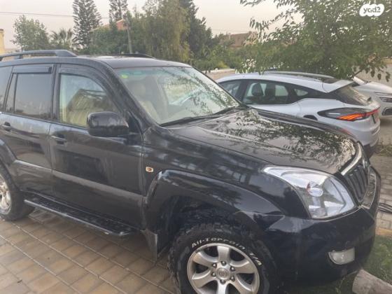 טויוטה לנד קרוזר ארוך 4X4 Luxury אוט' דיזל 8 מק' 3.0 (166 כ''ס) דיזל 2006 למכירה בסוסיה