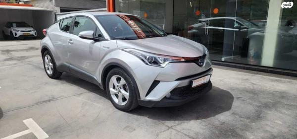 טויוטה C-HR City הייבריד אוט' 1.8 (98 כ"ס) בנזין 2018 למכירה בראשון לציון