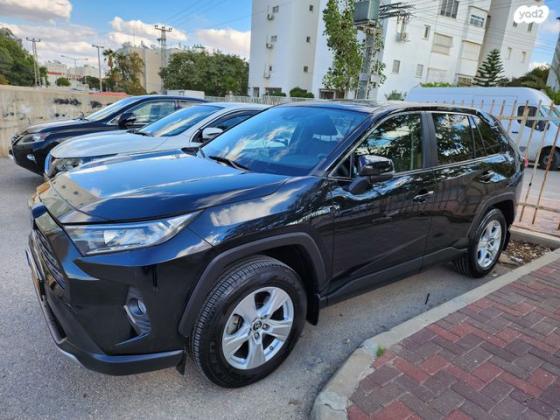 טויוטה RAV4 הייבריד E-xperience הייבריד 5 דל' אוט' 2.5 (178 כ''ס) בנזין 2019 למכירה בבאר שבע