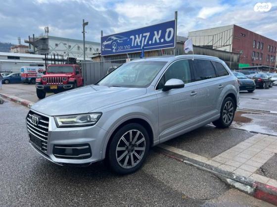 אאודי Q7 4X4 Sport Luxury אוט' דיזל 7 מק' 3.0 (272 כ''ס) דיזל 2017 למכירה בחיפה