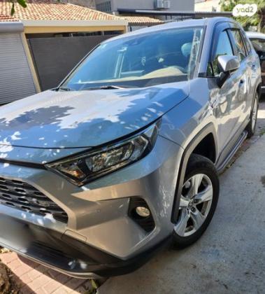 טויוטה RAV4 הייבריד E-xperience הייבריד 5 דל' אוט' 2.5 (178 כ''ס) בנזין 2021 למכירה בלוד