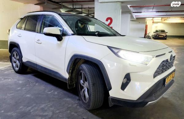 טויוטה RAV4 ארוך Extreme אוט' 2.0 (175 כ''ס) בנזין 2020 למכירה בצלפון