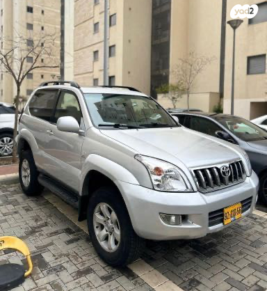 טויוטה לנד קרוזר קצר 4X4 Premium אוט' דיזל 3.0 (173 כ''ס) דיזל 2005 למכירה בחיפה