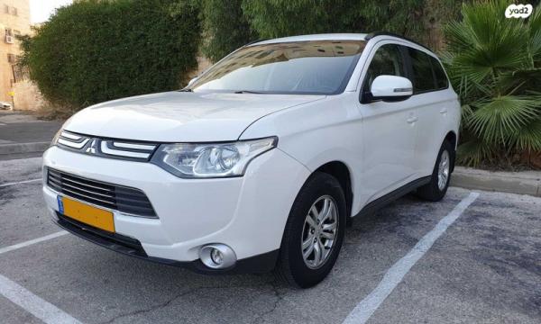 מיצובישי אאוטלנדר Instyle אוט' 7 מק' 2.0 (150 כ"ס) בנזין 2014 למכירה בירושלים