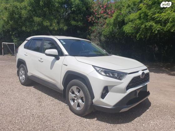 טויוטה RAV4 הייבריד E-xperience הייבריד 5 דל' אוט' 2.5 (178 כ''ס) בנזין 2021 למכירה בניר צבי