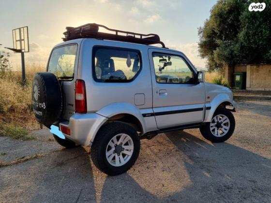 סוזוקי ג'ימני 4X4 JLX-J אוט' 1.3 (85 כ''ס) בנזין 2009 למכירה בפתח תקווה