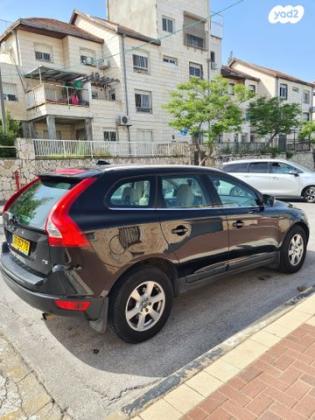 וולוו XC60 T5 Kinetic סטיישן אוט' 2.0 (240 כ"ס) בנזין 2012 למכירה בביתר עילית