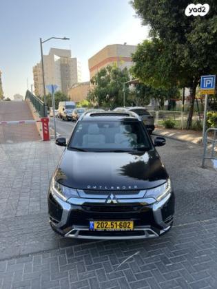 מיצובישי אאוטלנדר PHEV 4X4 Luxury הייבריד אוט' 5 מק' 2.4 (135 כ''ס) היברידי חשמל / בנזין 2020 למכירה בראשון לציון