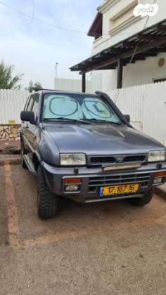 ניסאן טראנו ארוך 4X4 ידני 2.4 (124 כ''ס) בנזין 1996 למכירה בנהריה