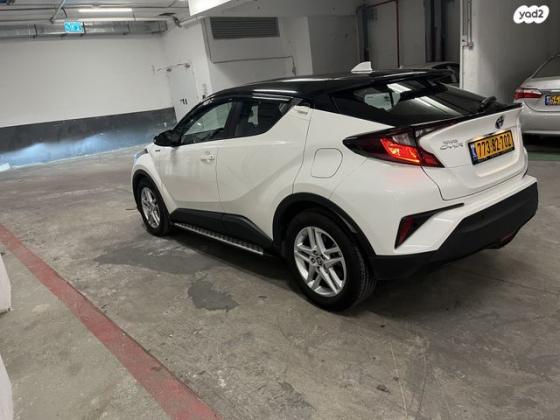 טויוטה C-HR Flame הצ'בק אוט' 1.8 (122 כ''ס) בנזין 2021 למכירה ברמת גן