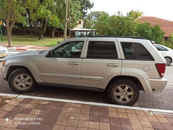 ג'יפ / Jeep גרנד צ'ירוקי 4X4 Laredo אוט' 3.7 (209 כ''ס) בנזין 2010 למכירה בכפר סבא