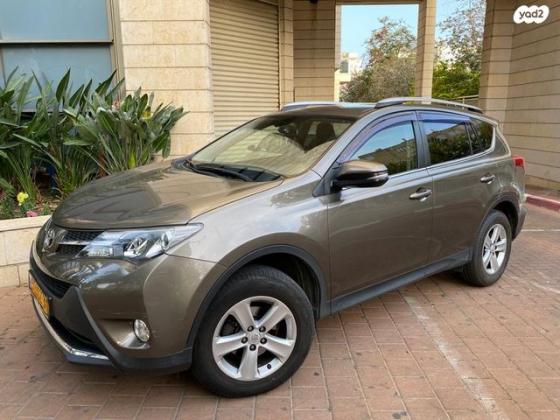 טויוטה RAV4 ארוך 4X4 Premium אוט' 2.0 (151 כ''ס) בנזין 2014 למכירה בחולון