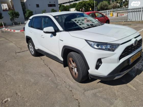 טויוטה RAV4 הייבריד E-xperience הייבריד 5 דל' אוט' 2.5 (178 כ''ס) בנזין 2021 למכירה בחיפה