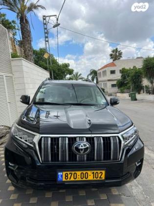 טויוטה לנד קרוזר קצר 4X4 Luxury SWB אוט' 3 דלתות דיזל 2.8 (204 כ''ס) דיזל 2022 למכירה באום אל פחם